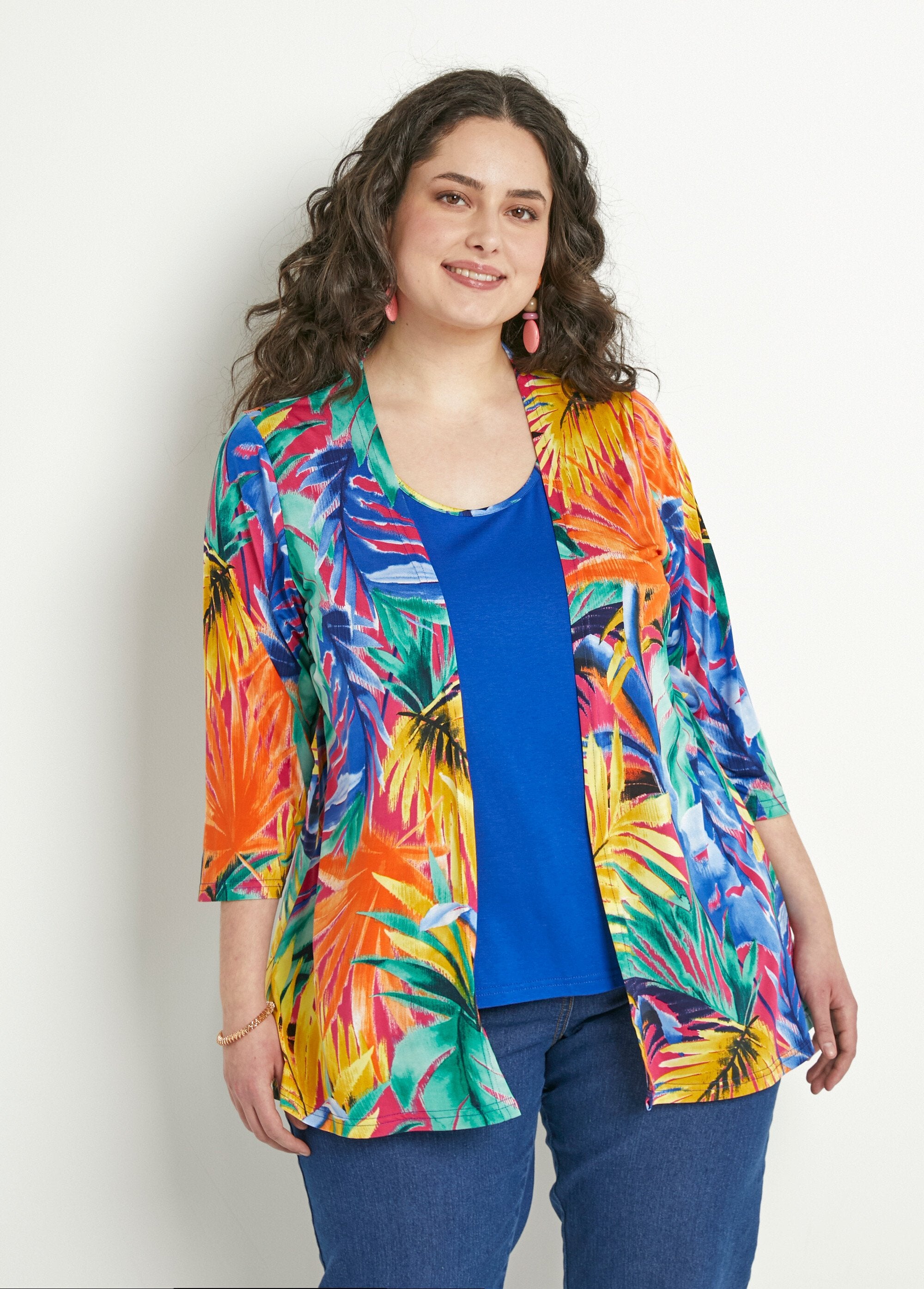 2-in-1_long_tropical_print_t-shirt_Multicolor_FA1_curvy