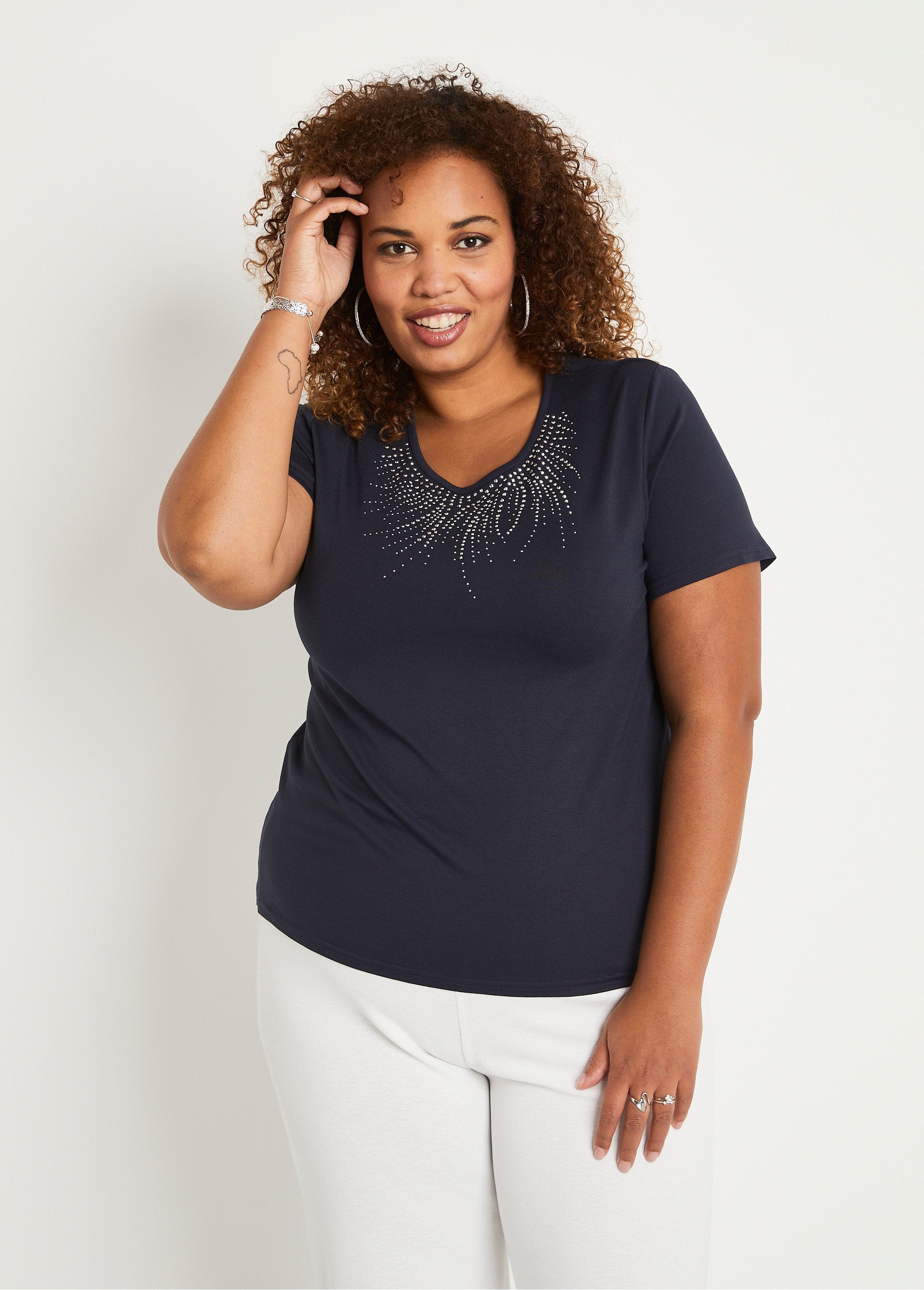 Short-sleeved_cropped_t-shirt_Marine_FA1_curvy