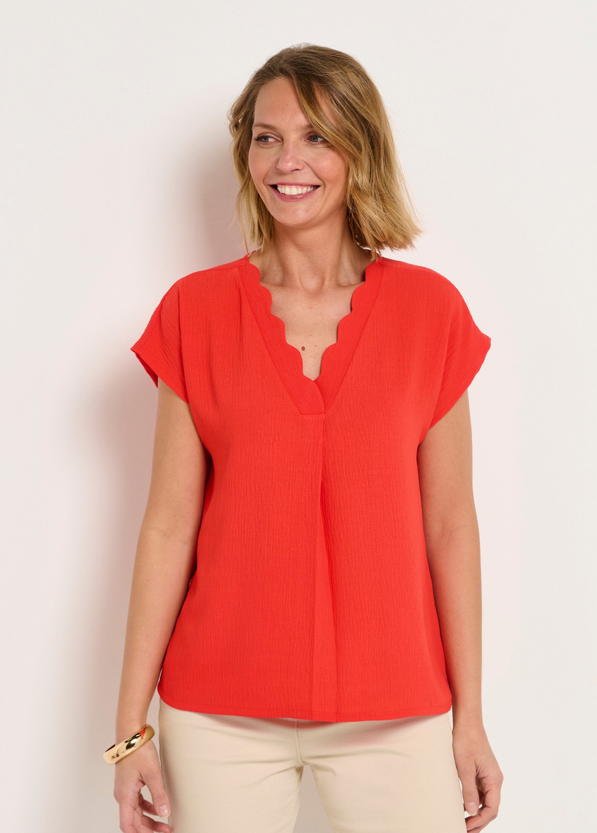 Scalloped_V-neck_tunic_with_kimono_sleeves_Orange_FA1_slim