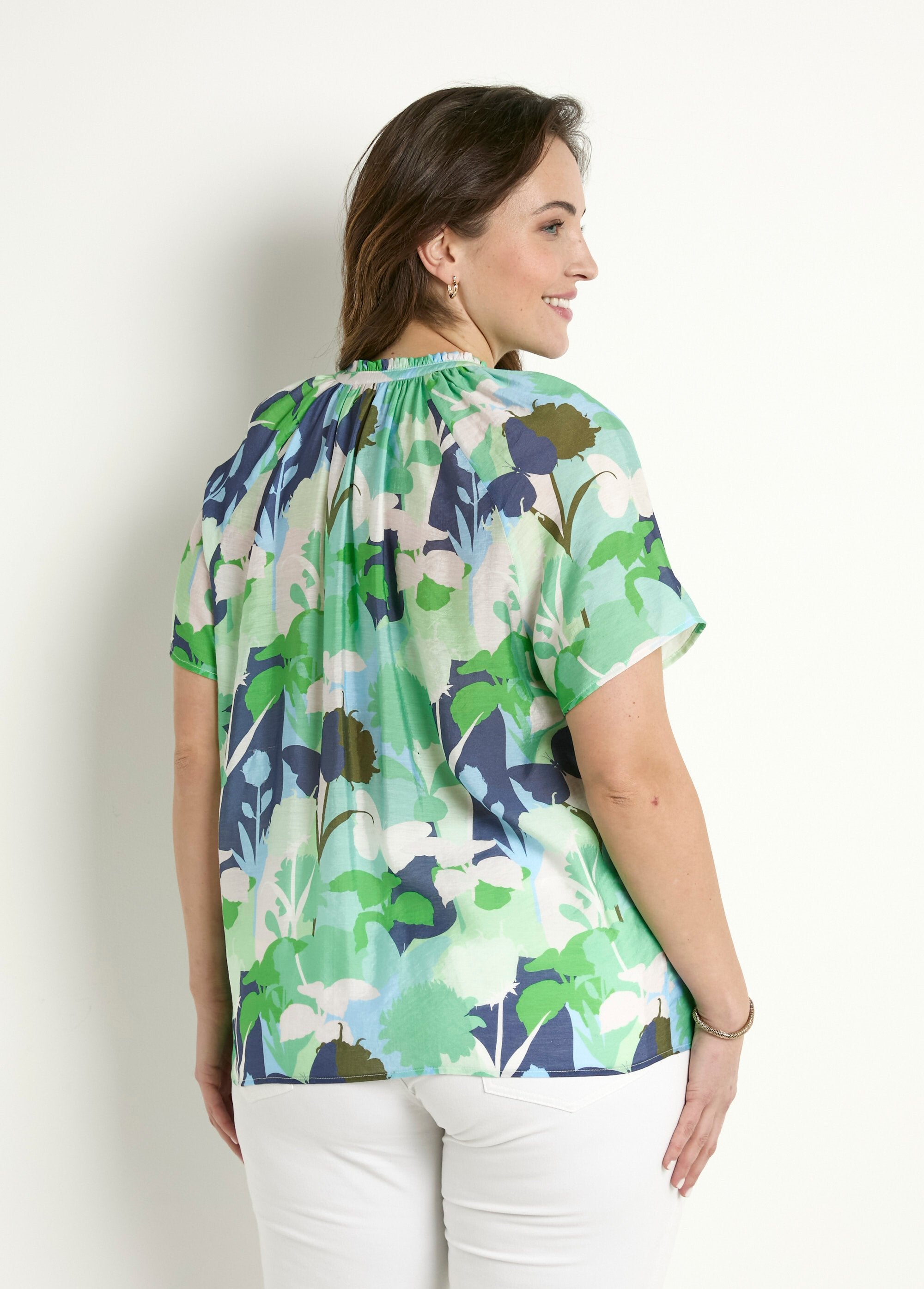 Long_tunic_with_floral_voile_and_ruffled_V-neck_Blue_and_green_DO1_curvy