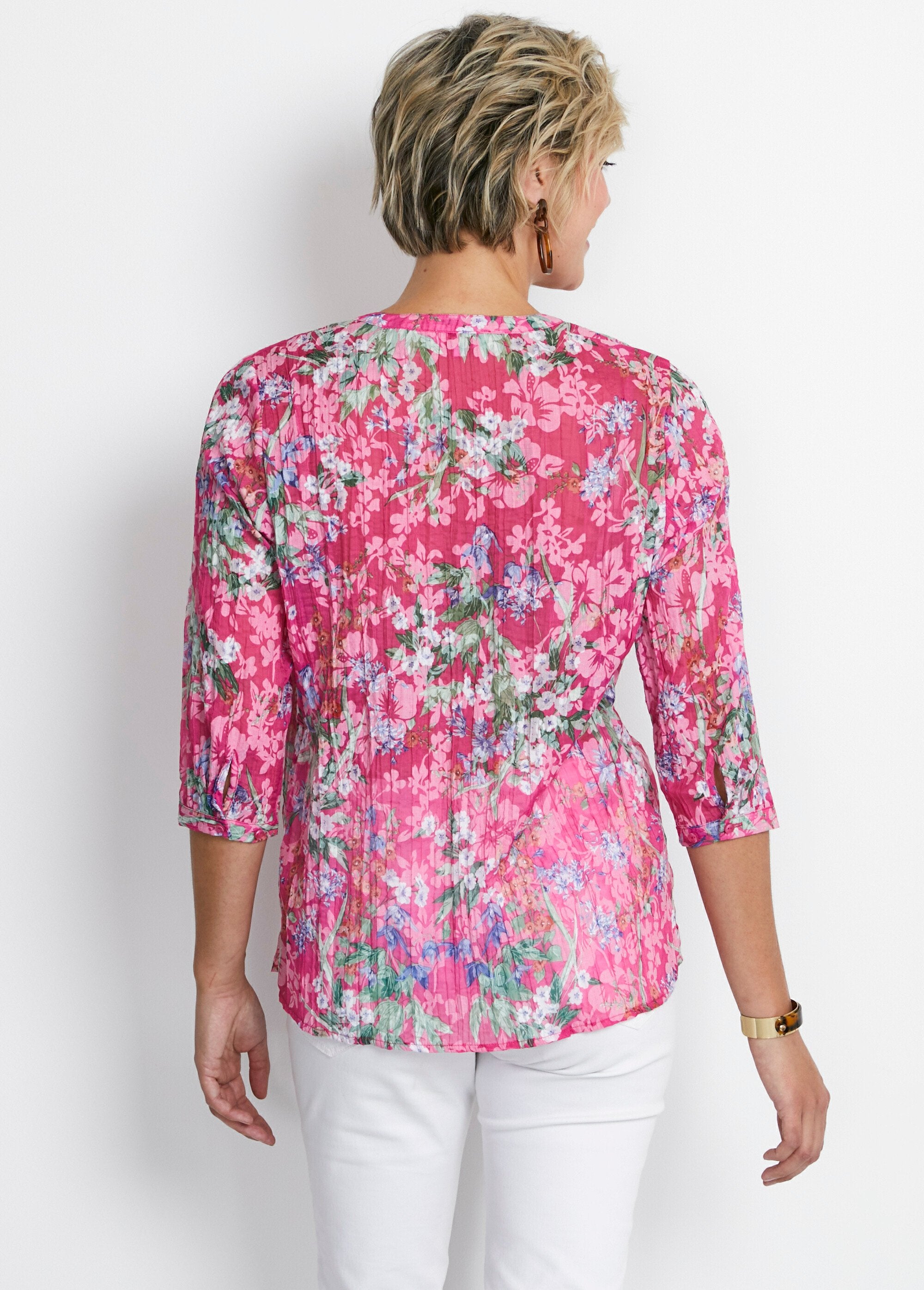 Loose_floral_3/4_sleeve_tunic_Fuchsia_background_DO1_slim