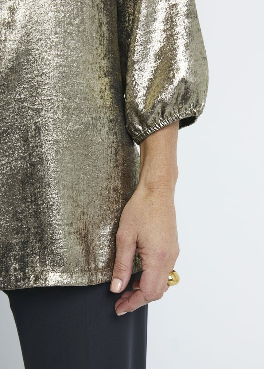 Shiny_gold_fabric_tunic_with_lavaliere_Golden_DE2_slim