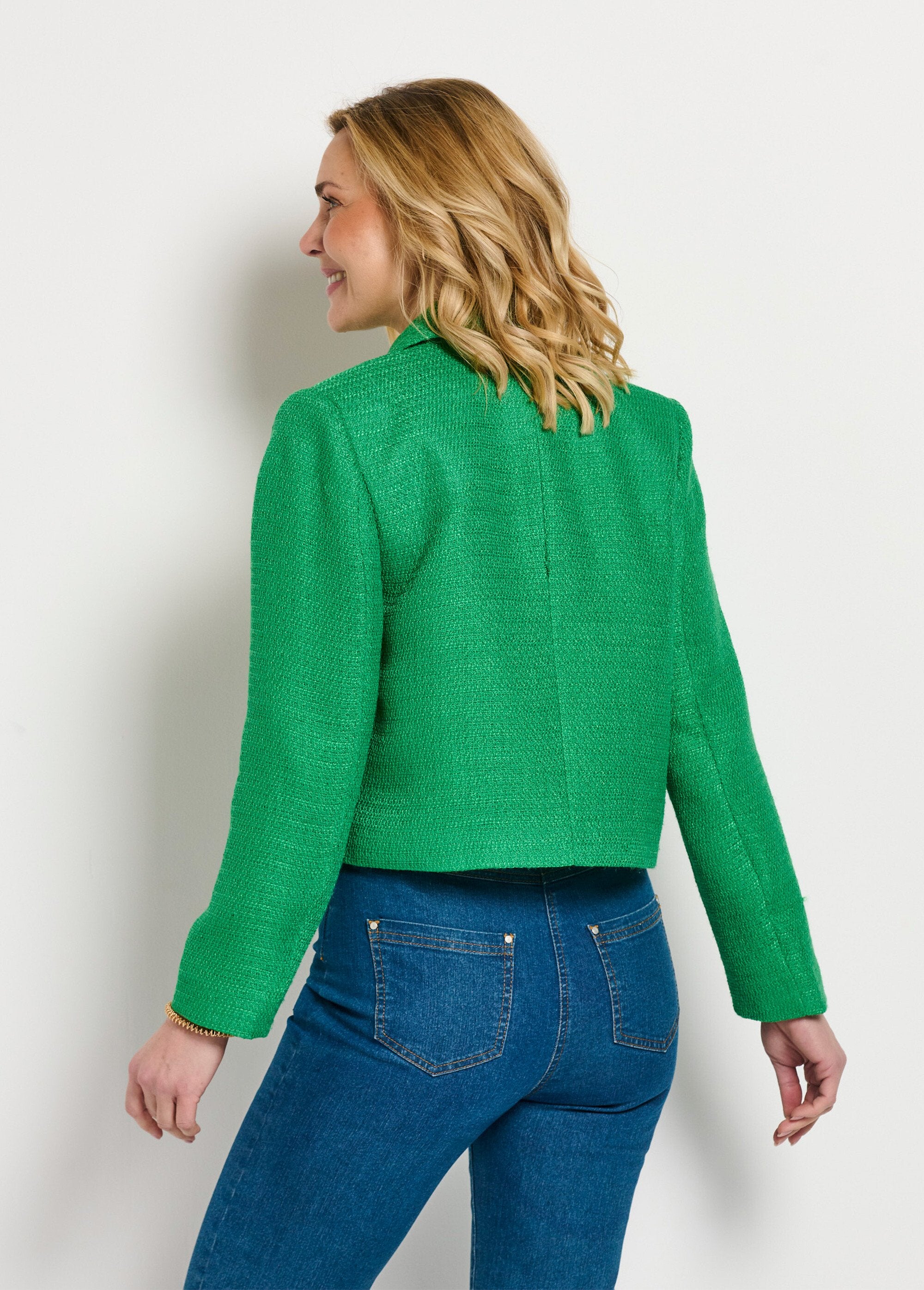 Short,_straight,_buttoned_jacket_in_plain_woven_fabric_Green_DO1_slim